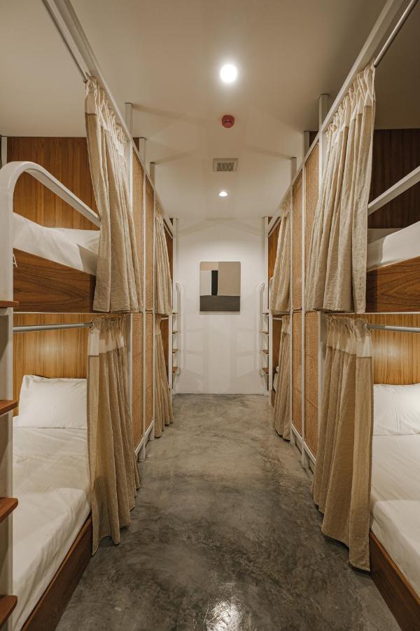 Hidden Garden Hostel Чиангмай Екстериор снимка