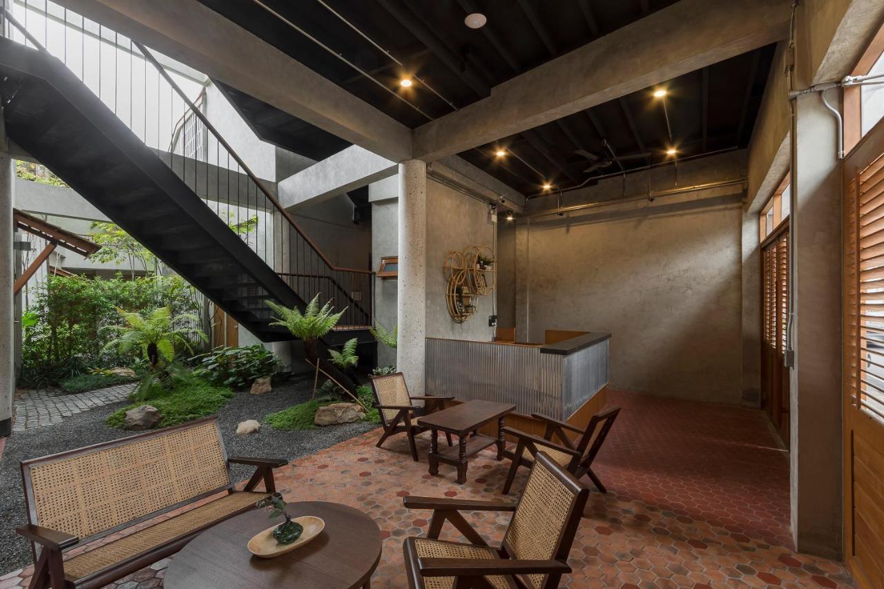 Hidden Garden Hostel Чиангмай Екстериор снимка