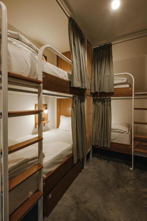 Hidden Garden Hostel Чиангмай Екстериор снимка